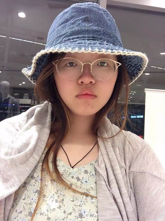 说明: C:\Users\Administrator\Desktop\2017经济与金融优秀毕业生留学心得\黄祎晨1.jpg
